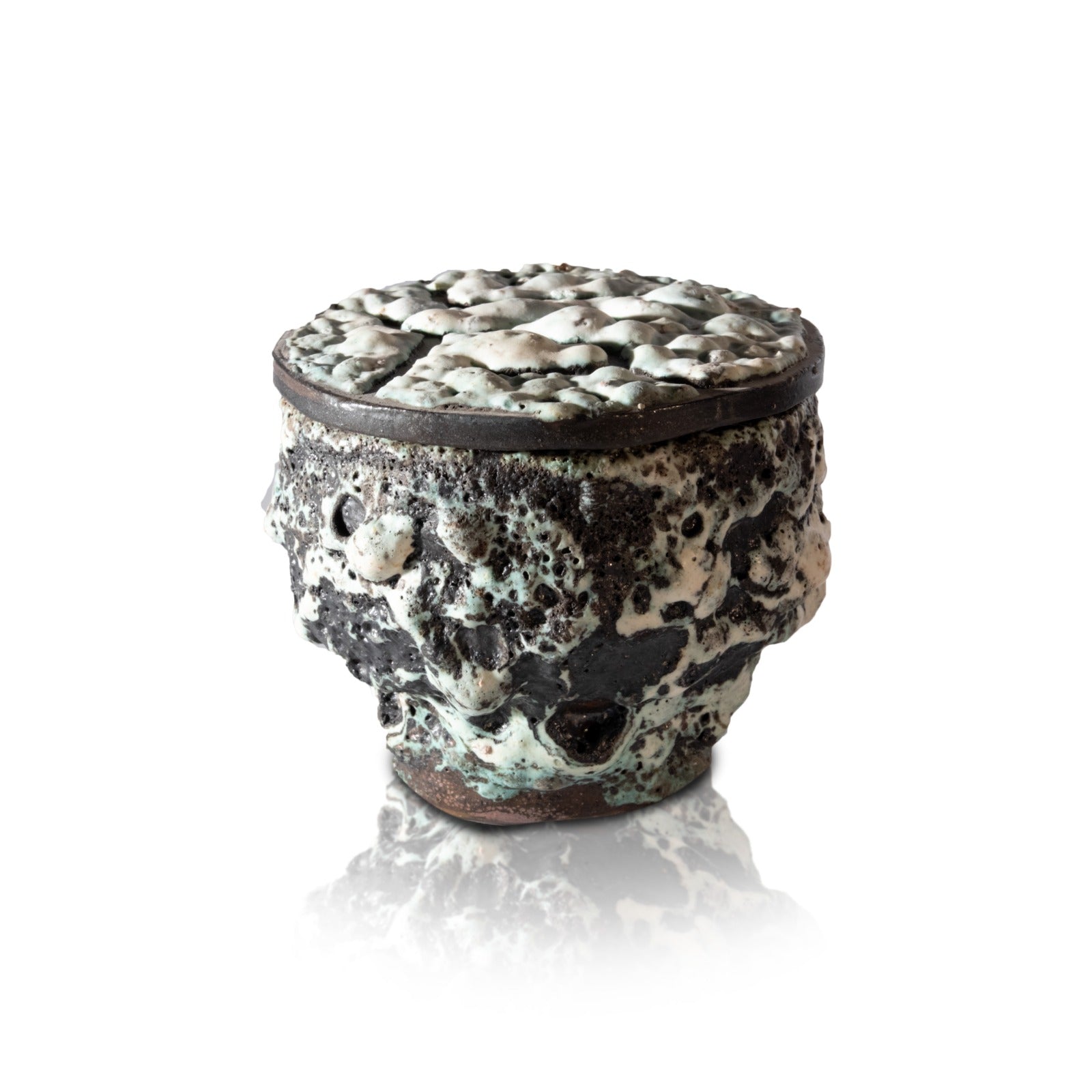 Ceramic recipient — view