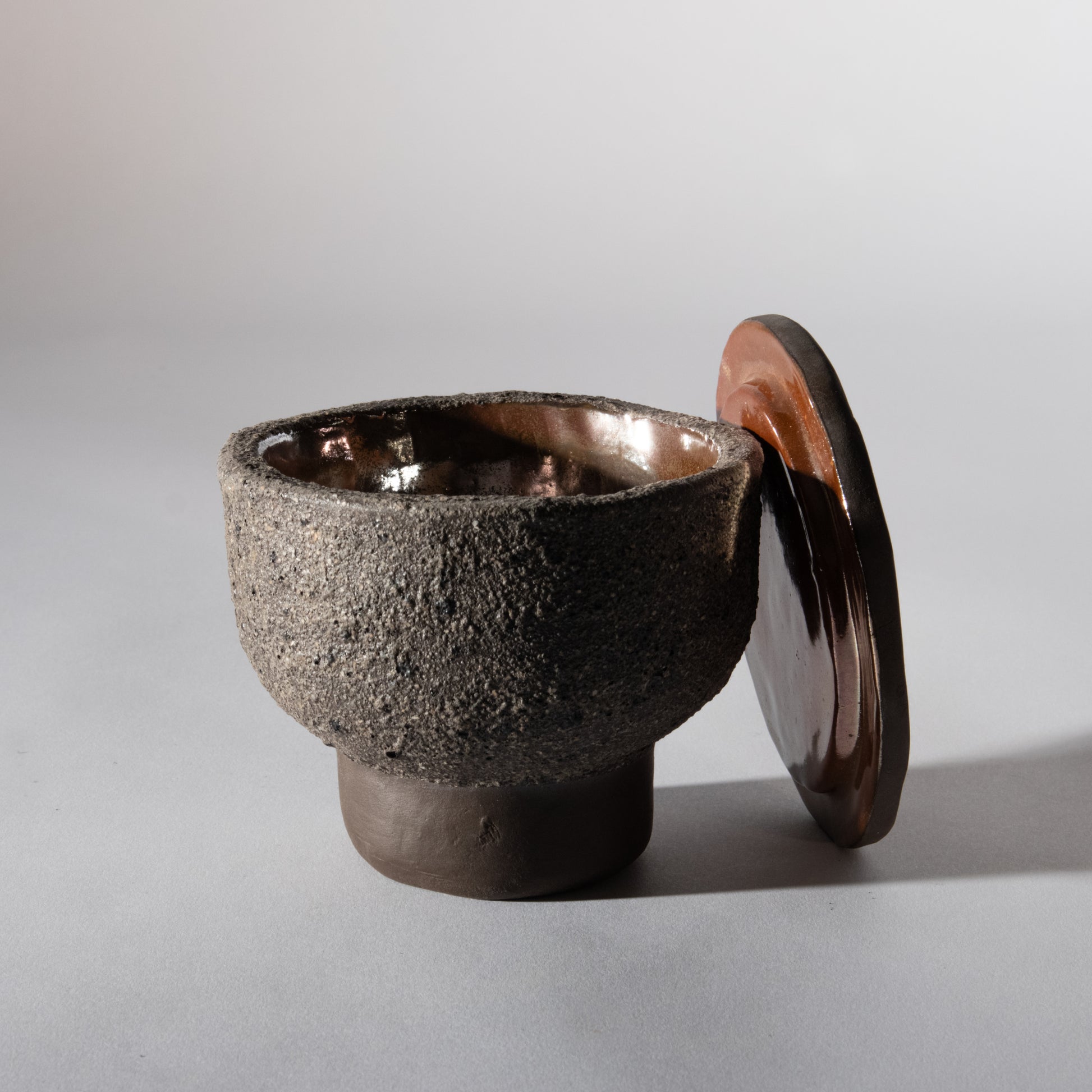 Ceramic recipient — view